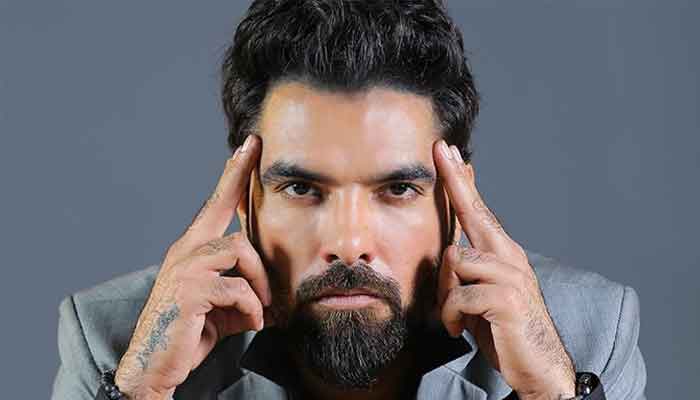 Yasir Hussain criticises the actors supporting airing of 'Ertugrul Ghazi'