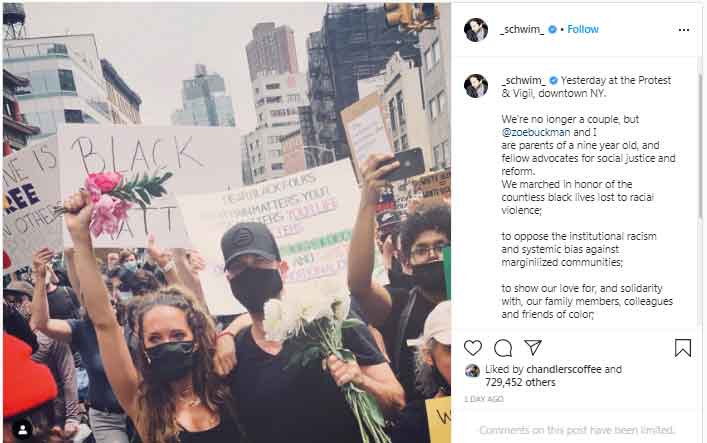 'Friends' star David Schwimmer reunites with former wife at New York protest 