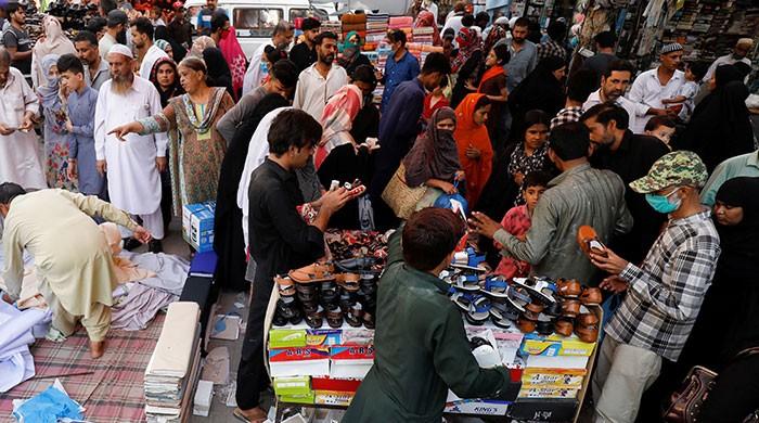 New algorithm shows alarming number of COVID-19 deaths in Pakistan by August 10