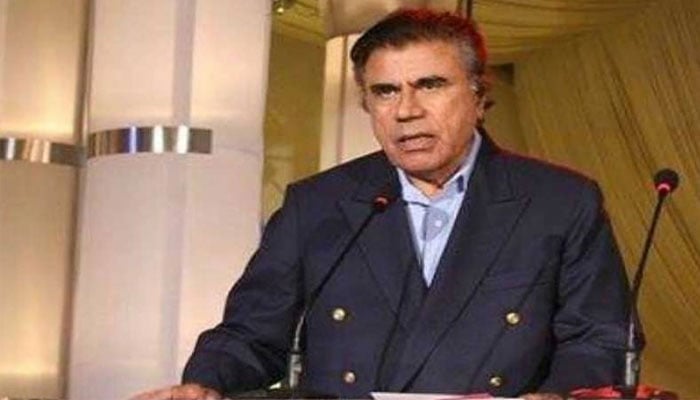 Pakistani stars mourn the loss of Tariq Aziz