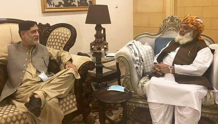 BNP-M exiting PTI alliance 'a ray of hope', Fazlur Rehman tells Akhtar Mengal