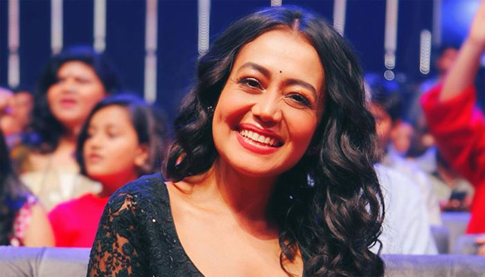 Neha Kakkar begins 'Move On Challenge' for girls crying over exes. We  wonder what Himansh Kohli has to say – India TV