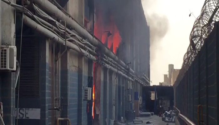Fire caused due to short circuit doused after hours at superstore in Karachi