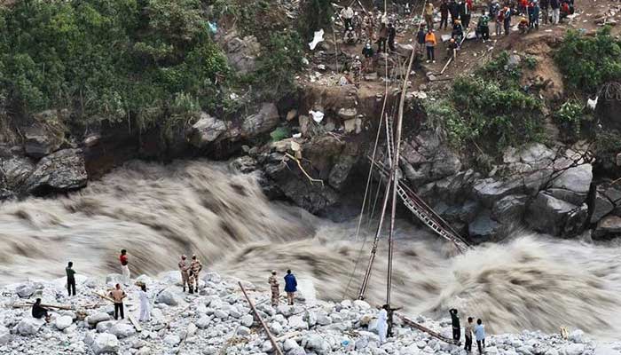 MET warns of more flash floods if heatwave continues