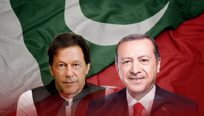 PM Imran reaffirms Pakistan's support for Turkey against FETO threat