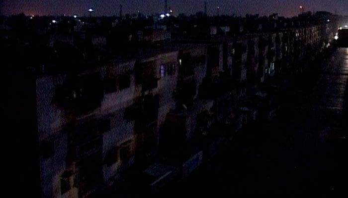 Karachiites continue to suffer from loadshedding of up to 12 hours