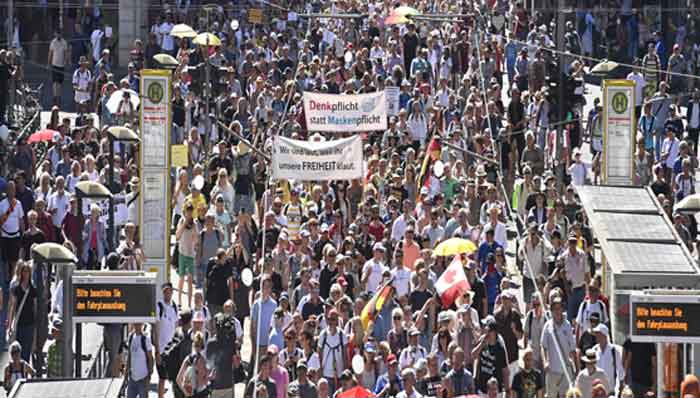 Thousands protest in Berlin against COVID-19 safety measures