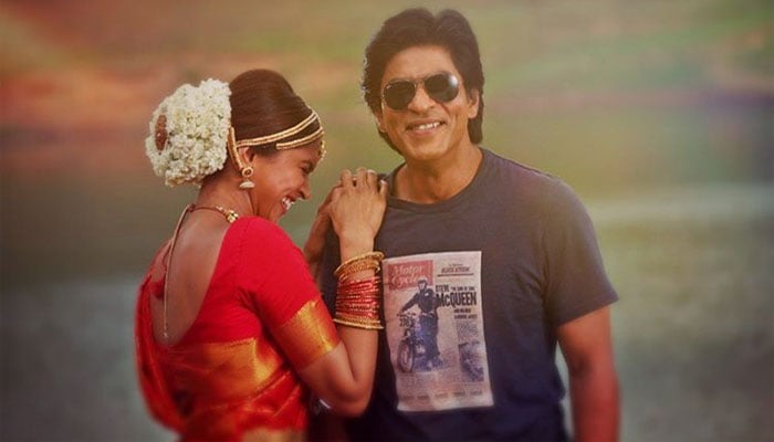 Deepika Padukone and Shahrukh Khan in Chennai Express