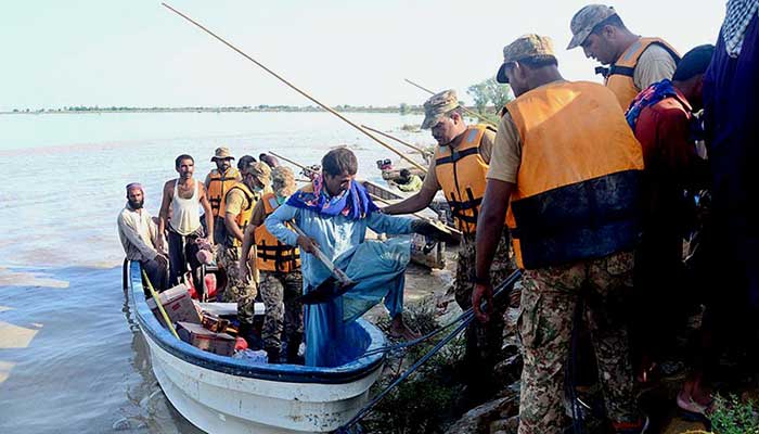 More than 350 villages inundated in Dadu as rain wreaks havoc in Sindh