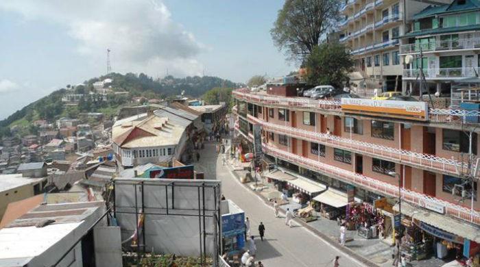 Tourists accuse Murree hoteliers and shopkeepers of overcharging, misbehaving with them