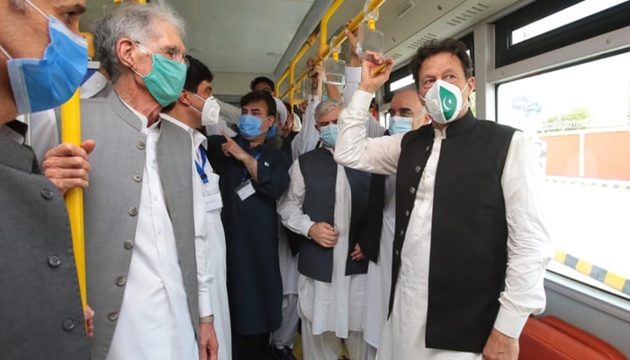 PM Imran inaugurates Peshawar BRT