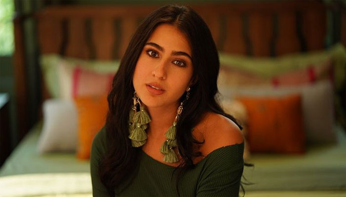 Sara Ali Khan’s ‘Quarter Century’ post for mom Amrita Singh wins hearts