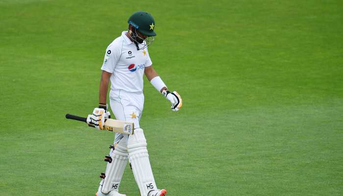 Pakistan lose nine for 223 against England as bad light interrupts play