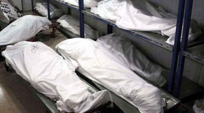 FIR registered against Sukkur man, sons for knifing 11 family members to death