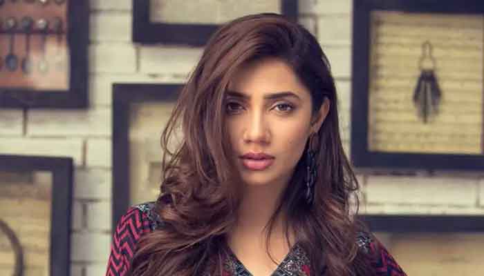 Mahira Khan shares a message for haters 