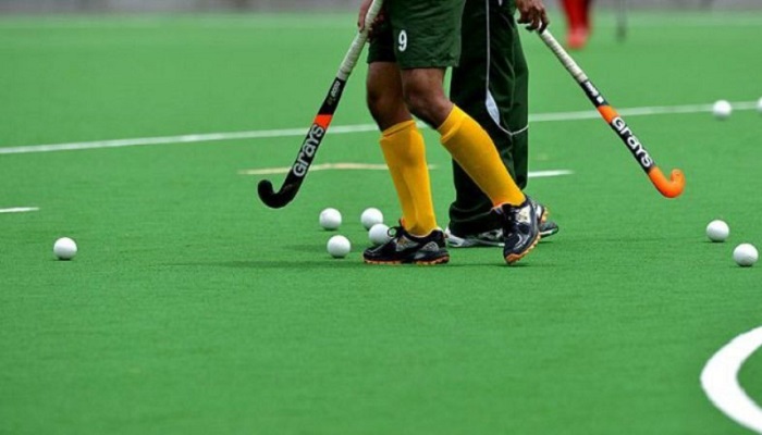 Gen Bajwa pledges Rs50m out of army’s welfare fund for Pakistan Hockey Federation
