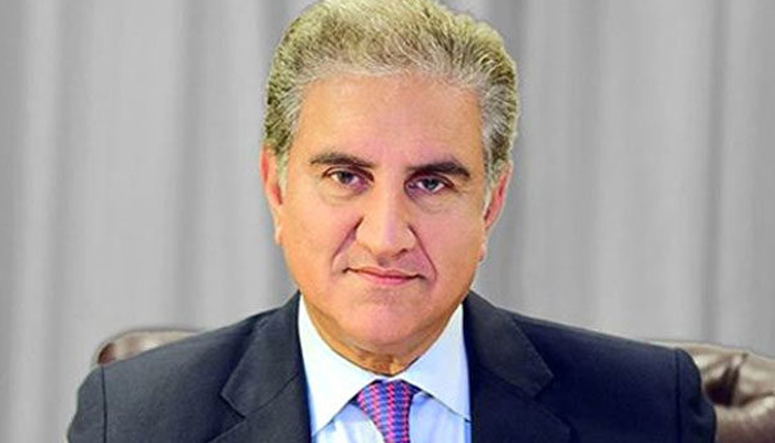 Qureshi says govt allowed Nawaz Sharif to exit country to 'save his life'