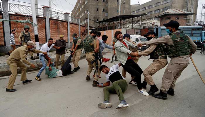 Indian forces arrest dozens of mourners during Muharram processions in IoK