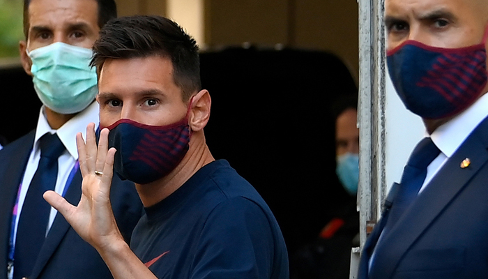 Messi may boycott Barca's pre-season to force transfer after missing virus test