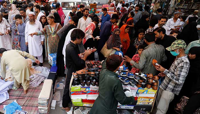 Karachi traders say rain caused them losses worth Rs50bn