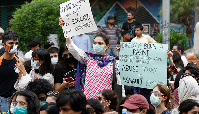 Country-wide protests held to demand stern action against culprits of Lahore motorway gang rape