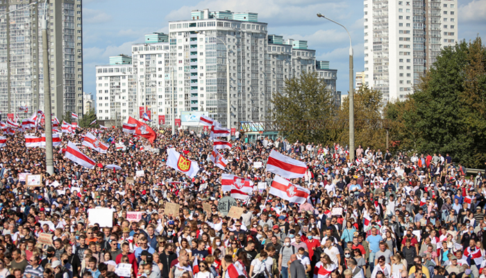 At least 100,000 flood Belarus streets in anti-Lukashenko protest