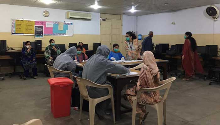 COVID-19: 13% positive cases among school staffers in Karachi