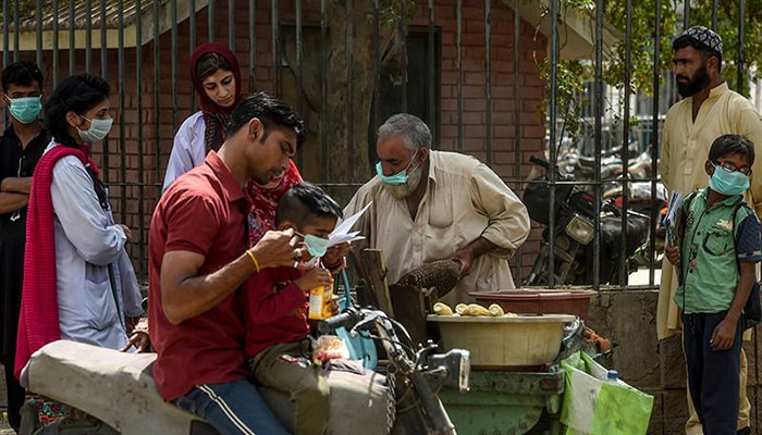 What can we learn from the COVID-19 pandemic in Pakistan