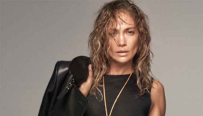 Jennifer Lopez sends millions into frenzy with latest photo