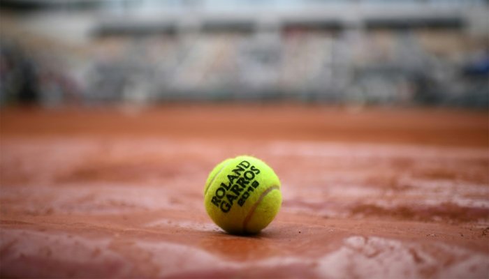 French Open to allow close to 1,000 fans a day at Roland Garros