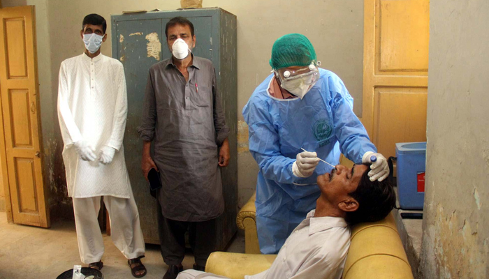 Coronavirus numbers rising fast in Sindh, warns Murtaza Wahab