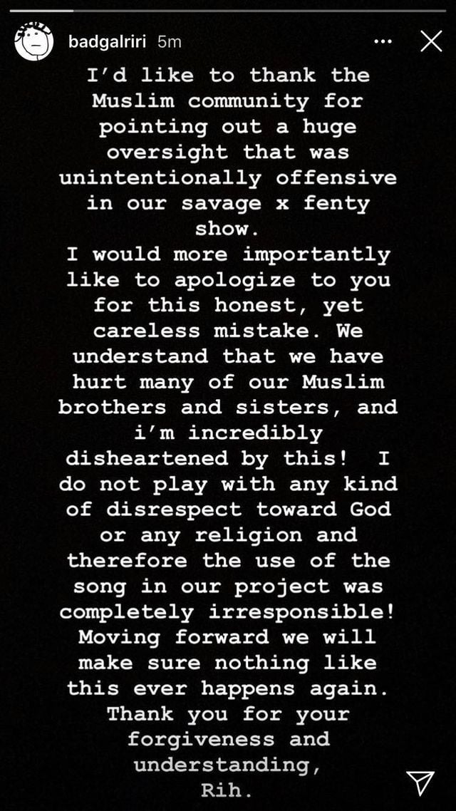 Rihanna apologizes 