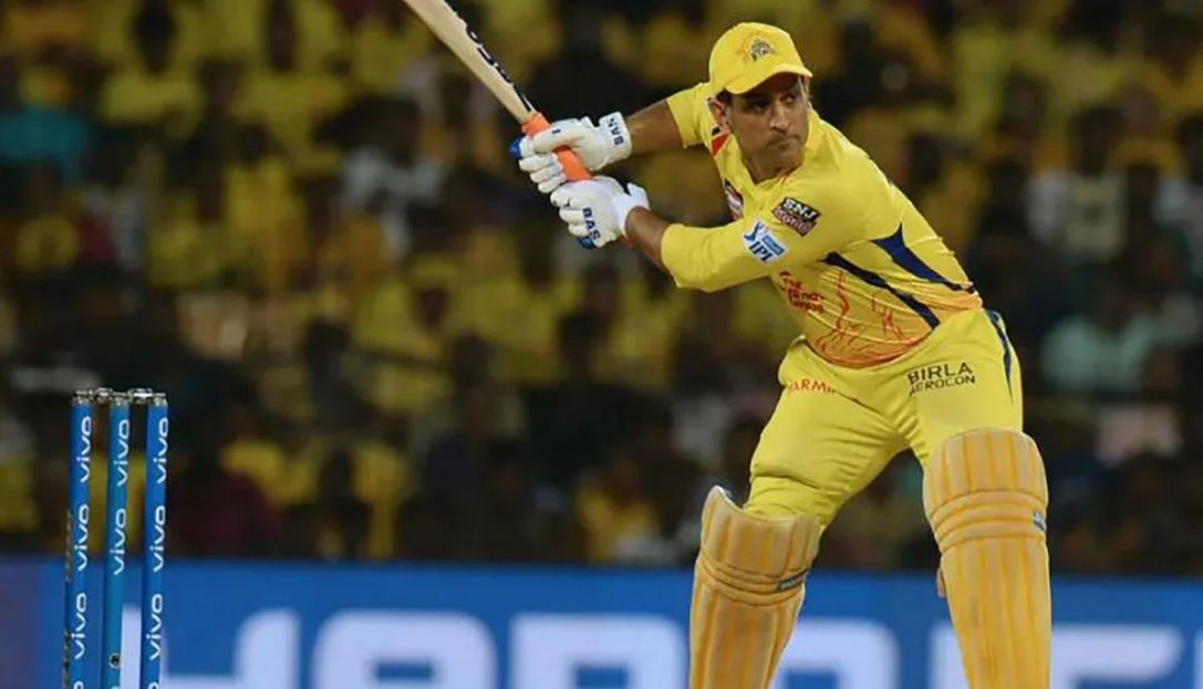 IPL 2020: MS Dhoni receives flak for 'bullying' umpire into changing decision 