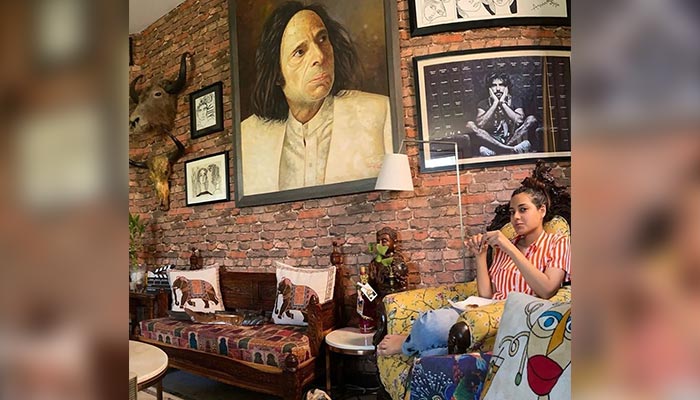 Take a peek inside Iqra Aziz and Yasir Hussain's eccentric home