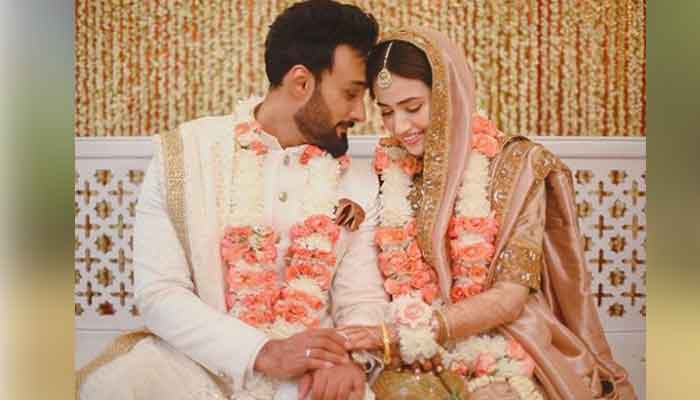Umair Jaswal, Sana Javed get married
