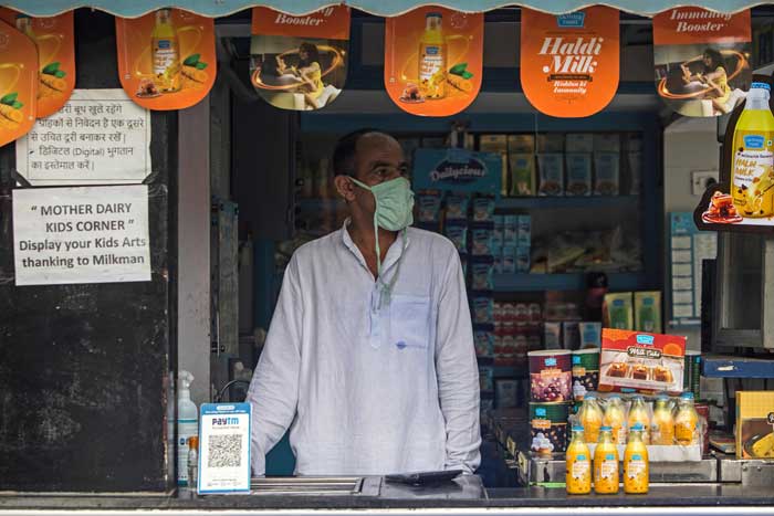Indians turn to home remedies as pandemic cases soar