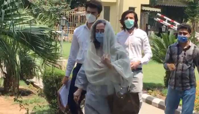 Sarina Isa expresses concern about husband's safety in letter to President Alvi