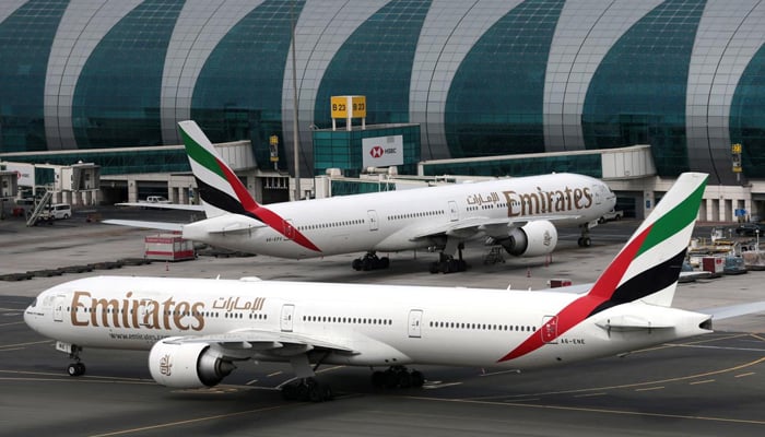 UAE suspends visit visas for 12 countries, including Pakistan: FO
