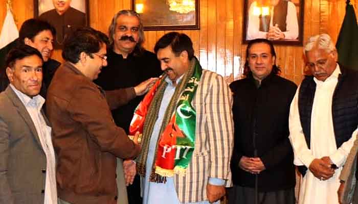 PTI set to form govt in Gilgit Baltistan after five independents join party