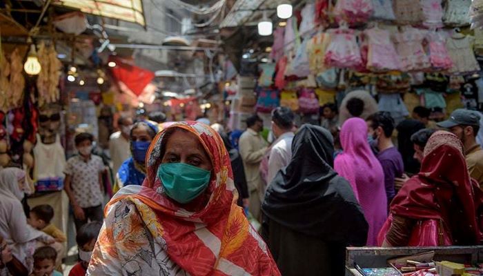 Lahore shops may close by 6 pm, sources say