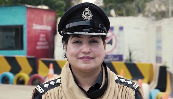 Peshawar's first female traffic cop becomes a symbol of women empowerment