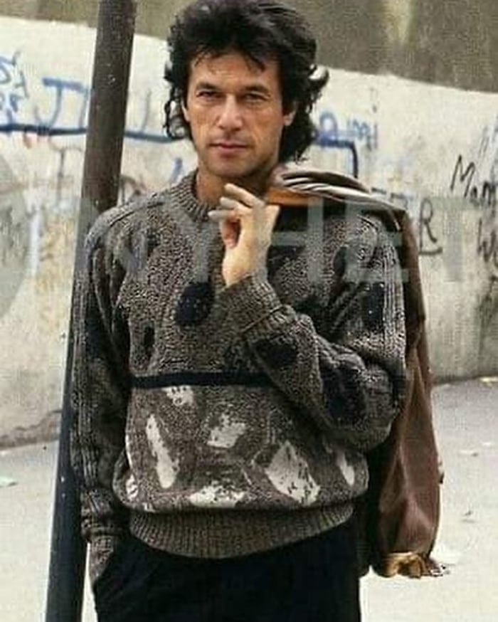 Sunday nostalgia: PM Imran Khan looks fetching in this 'old time' photo