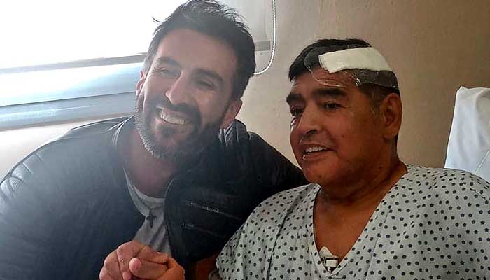 Maradona's personal doctor under scrutiny over death of soccer star