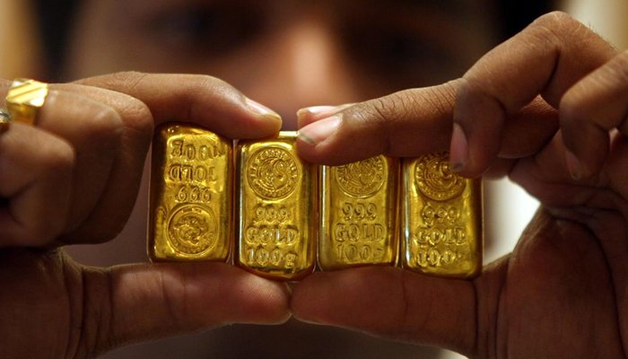 Gold being sold at Rs110,500 per tola in Pakistan