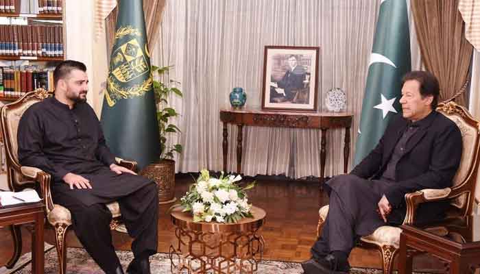 Hamza Ali Abbasi interviews PM Imran Khan