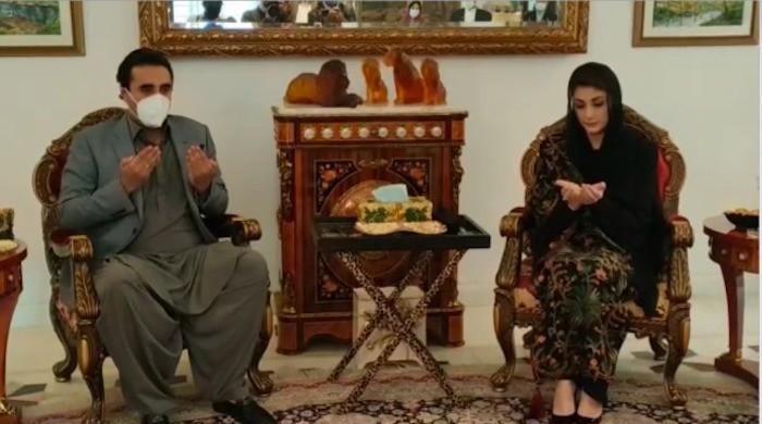 Bilawal, Maryam meet ahead of PDM Lahore jalsa