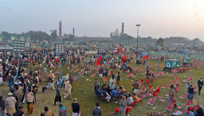 PDM's preparations for Minar-e-Pakistan jalsa in full swing