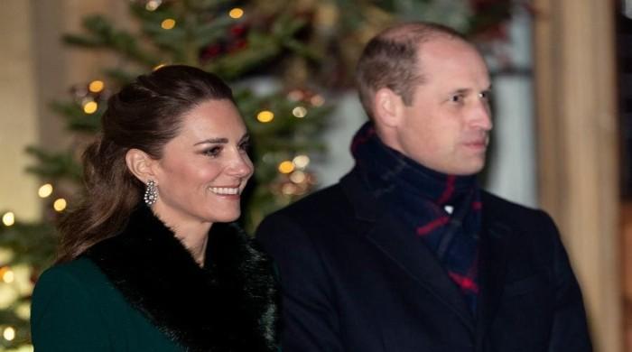 Experts lash out at Kate Middleton, Prince William for wasting taxpayers' money on royal tour
https://ift.tt/342EpPp