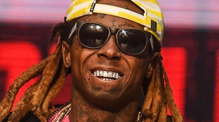 Lil Wayne pleads guilty to firearm charge after flying with handgun
https://ift.tt/37dQbbO