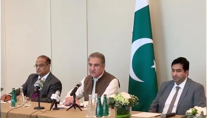 India preparing to launch a surgical strike against Pakistan: FM Qureshi